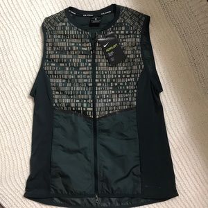 Nike AeroLoft Vest